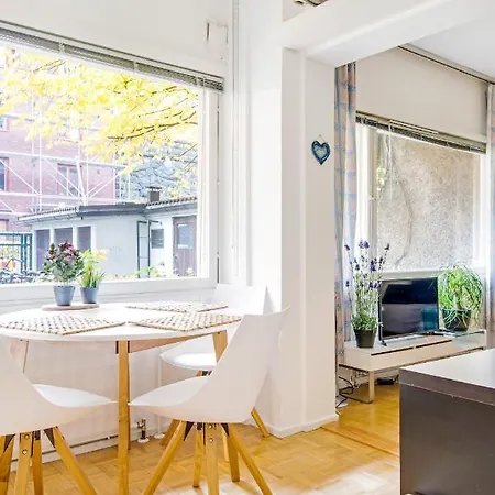 Wehost Kristianinkatu 3 * Helsingfors